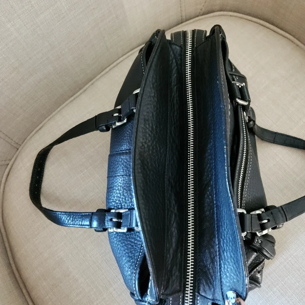Coach Vintage A06S-5031 Pebbled Leather Bag - Picture 8 of 14